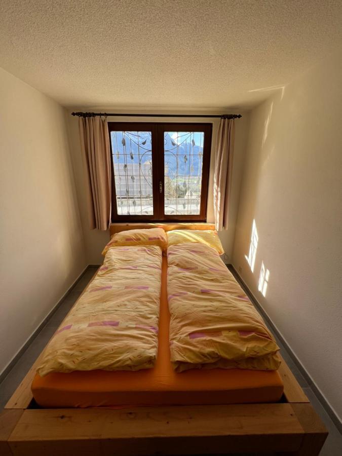 Tiny Apartment With Amazing View, Garden & Terras Schattdorf Luaran gambar