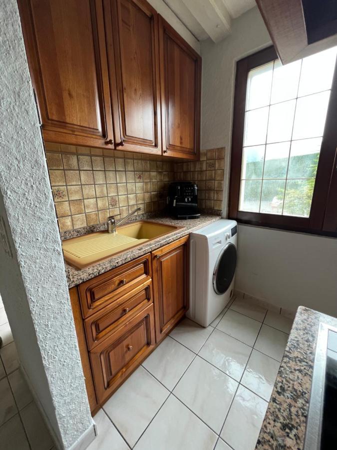 Tiny Apartment With Amazing View, Garden & Terras Schattdorf Luaran gambar